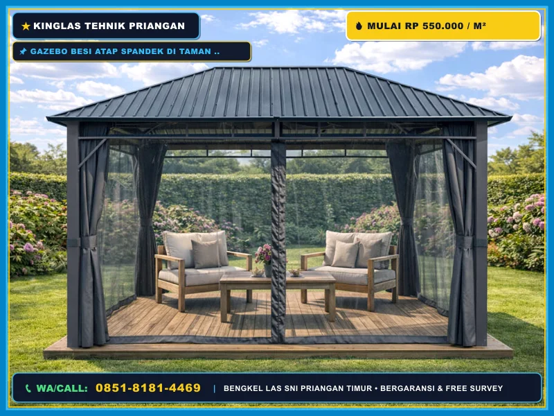 Gazebo besi atap spandek di taman rumah minimalis