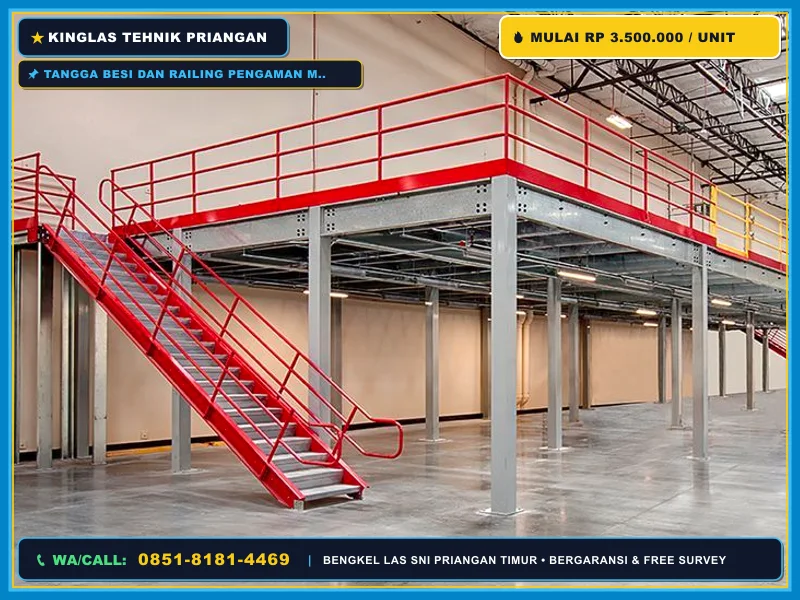 Tangga besi dan railing pengaman mezzanine gudang industrial