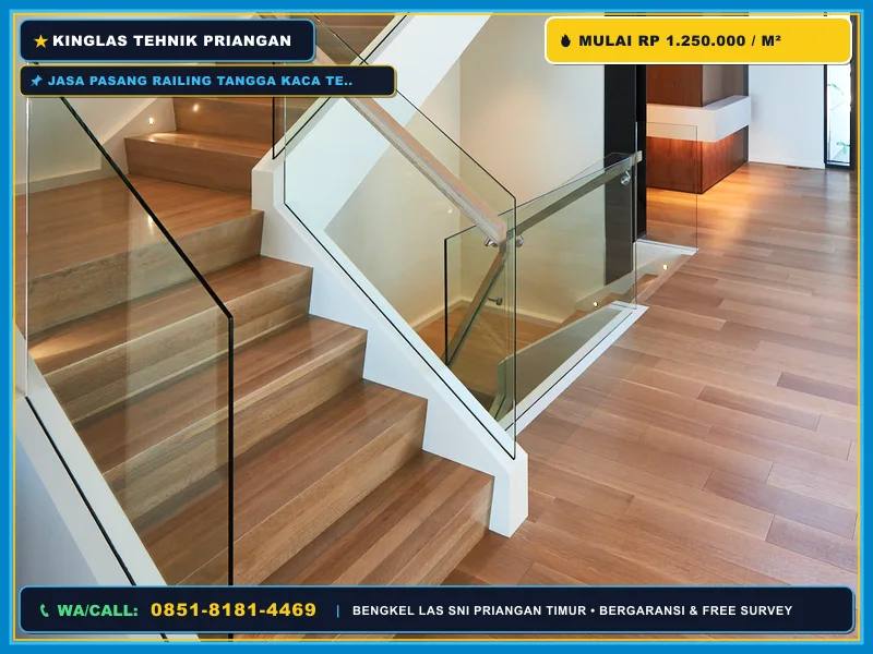 Railing Tangga Kaca Kayu Elegan untuk Rumah Garut