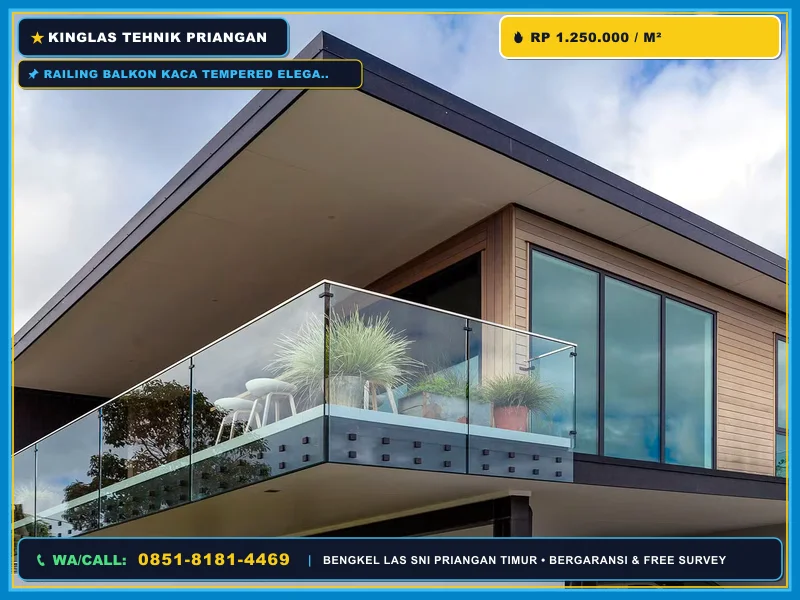 Railing balkon kaca tempered elegan dengan pegangan kayu