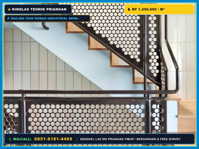 Railing void rumah industrial berbahan expanded metal hitam dan aksen kuningan